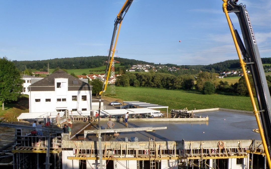 Rotary Hospiz: Der Rohbau geht mit großen Schritten seiner Vollendung entgegen.